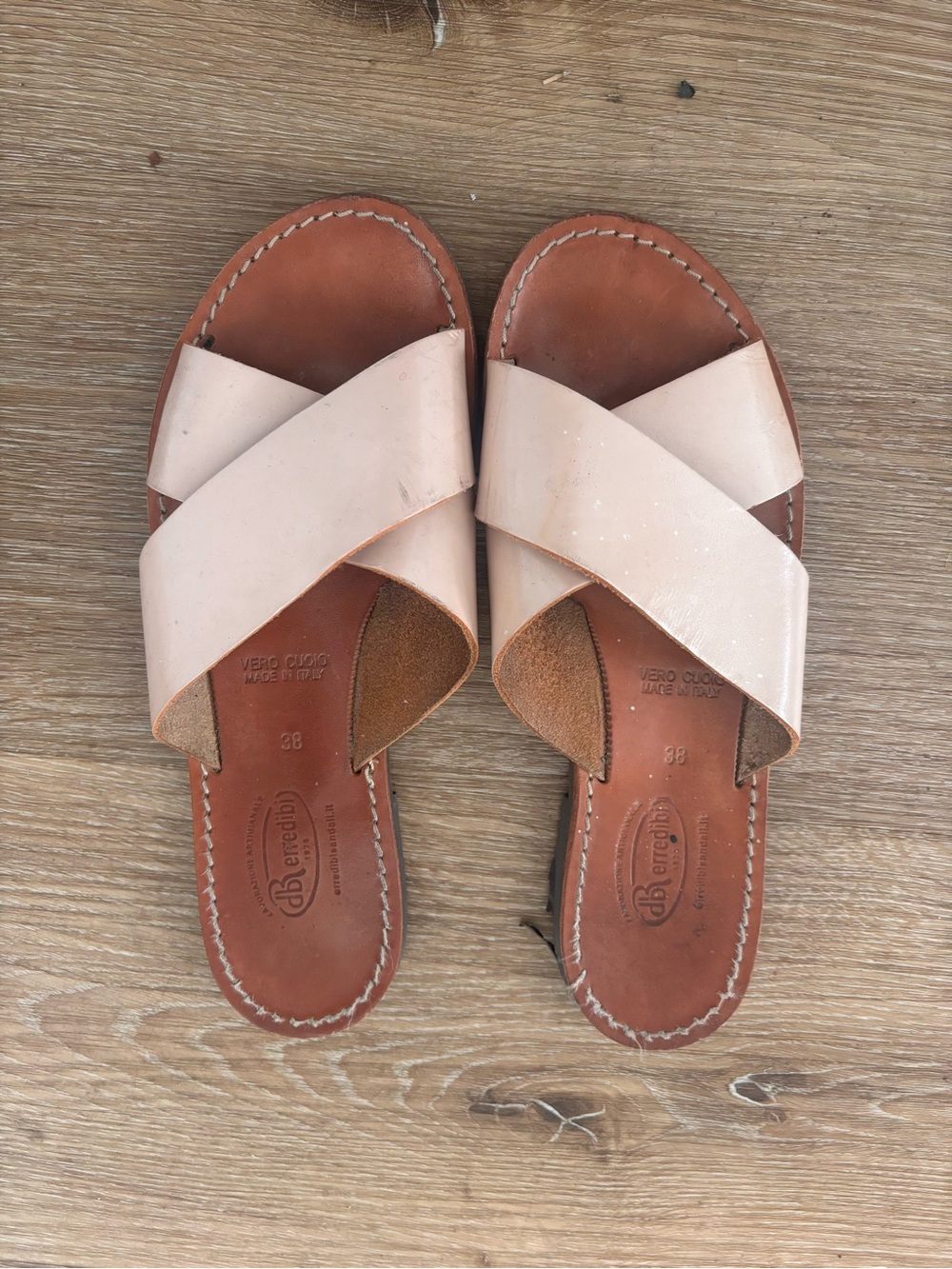 Leather Crisscross Slide Sandals in Pale Pink